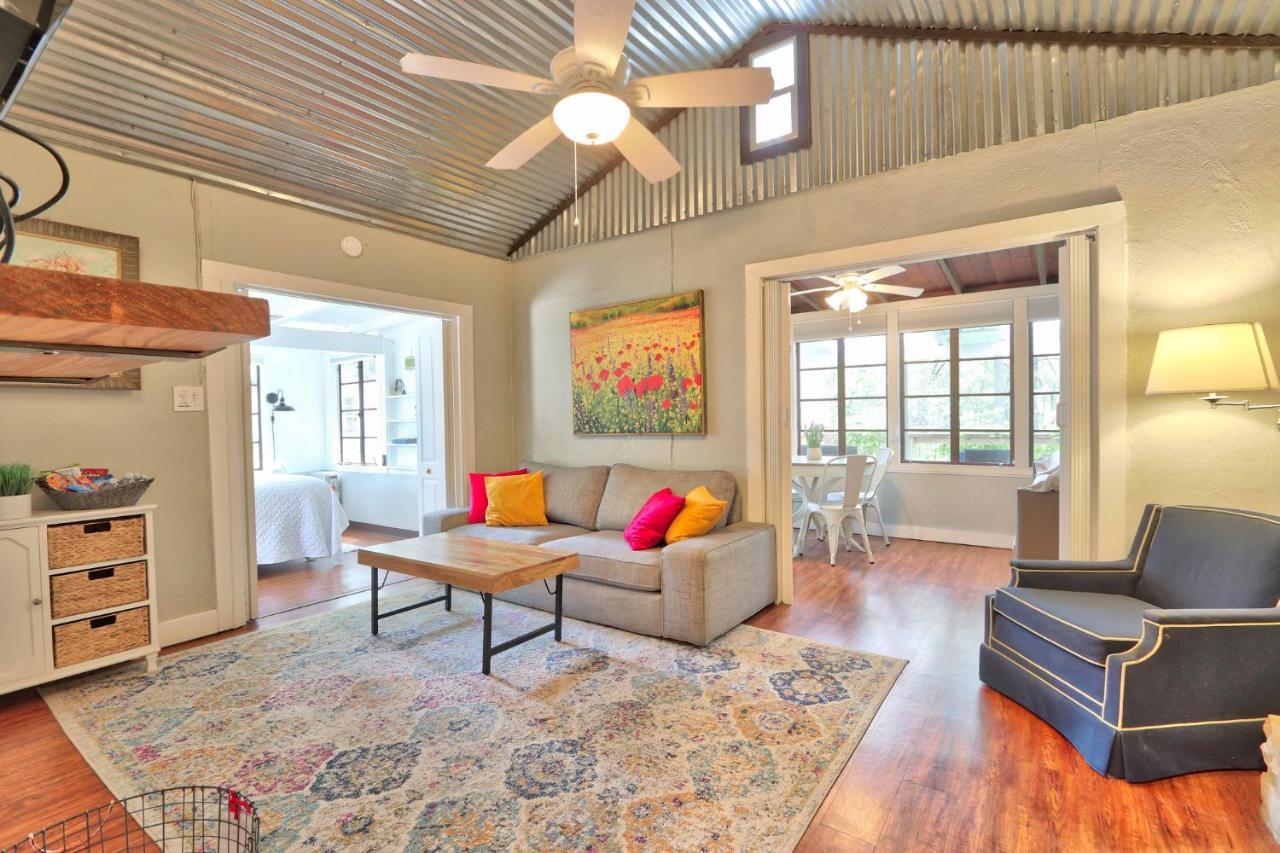 Creekside Cabins - The Getaway Villa Wimberley Eksteriør bilde